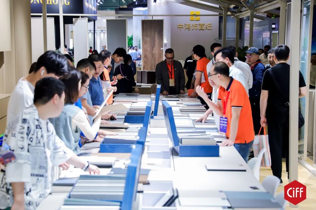 2025广州家博会×大大牌周周看|弘亚数控，家具制造也能这么酷！